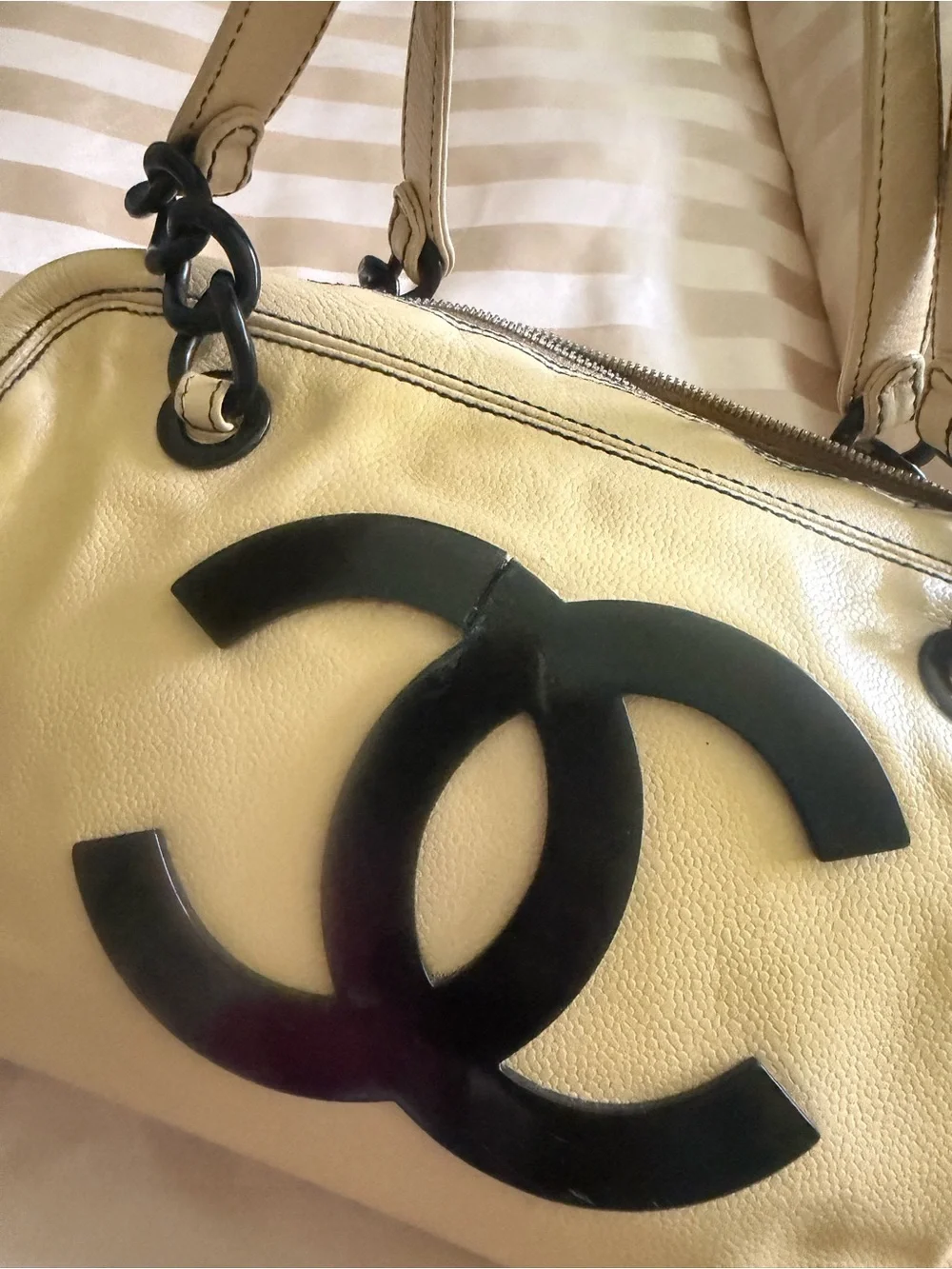 CHANEL Cream Leather Zip Pouch with Gold Tone Hardware